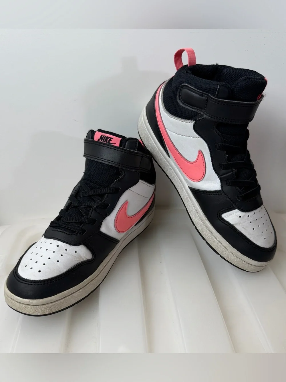 Nike Court Borough Mid 2 Sneakers